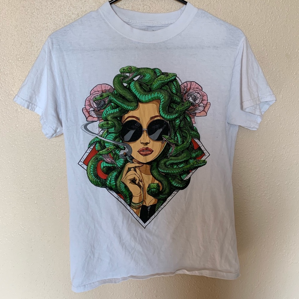 Medusa tee